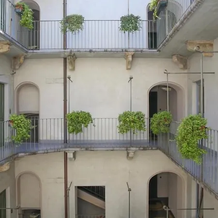 Guesthost - Near Piazza Castello * تورينو